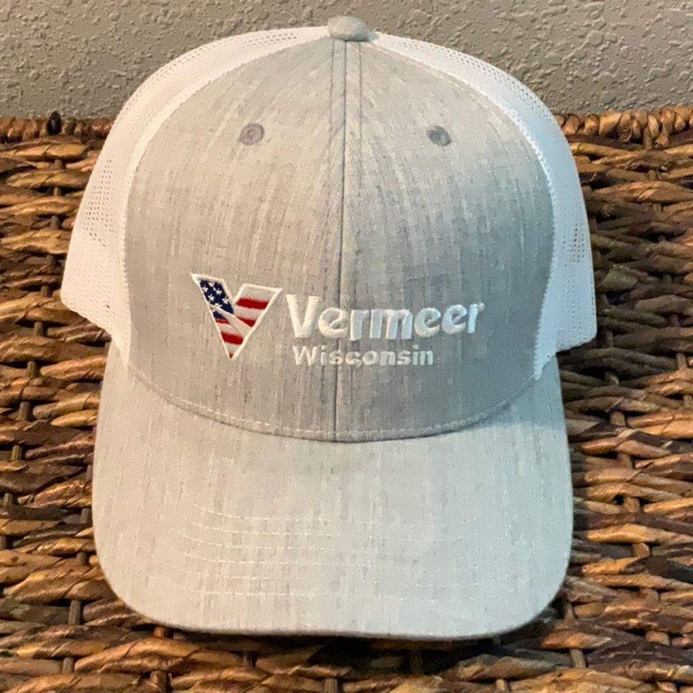Vermeer Wisconsin Gray and White Hat with Curved Brim